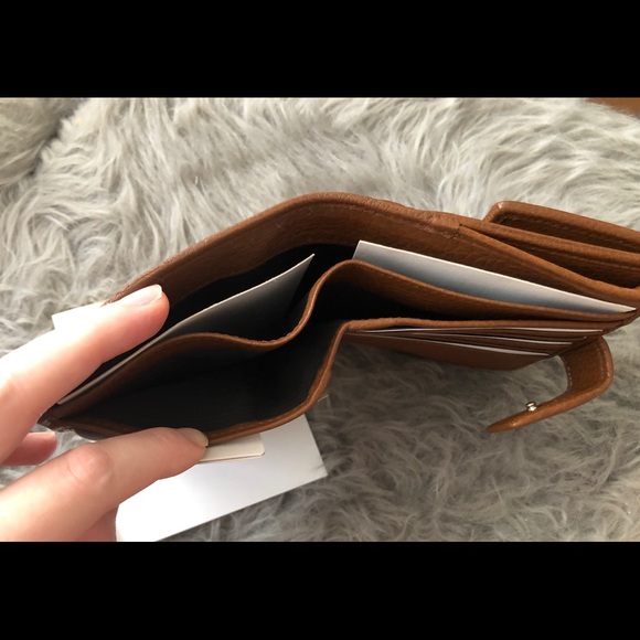 ❤️SOLD❤️Gucci Guccissima Bella French Flap Wallet - Picture 7 of 9